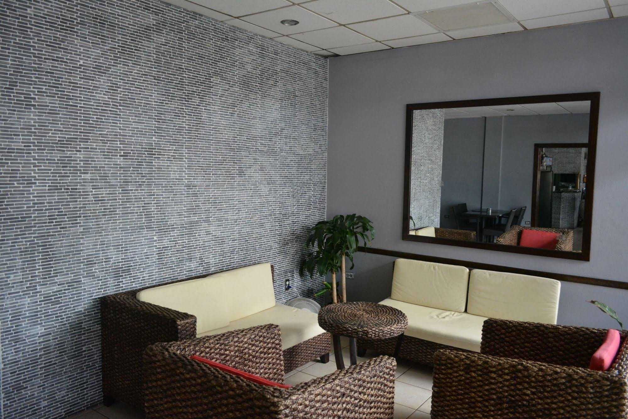Travel Inn Hotel Simpson Bay Ngoại thất bức ảnh